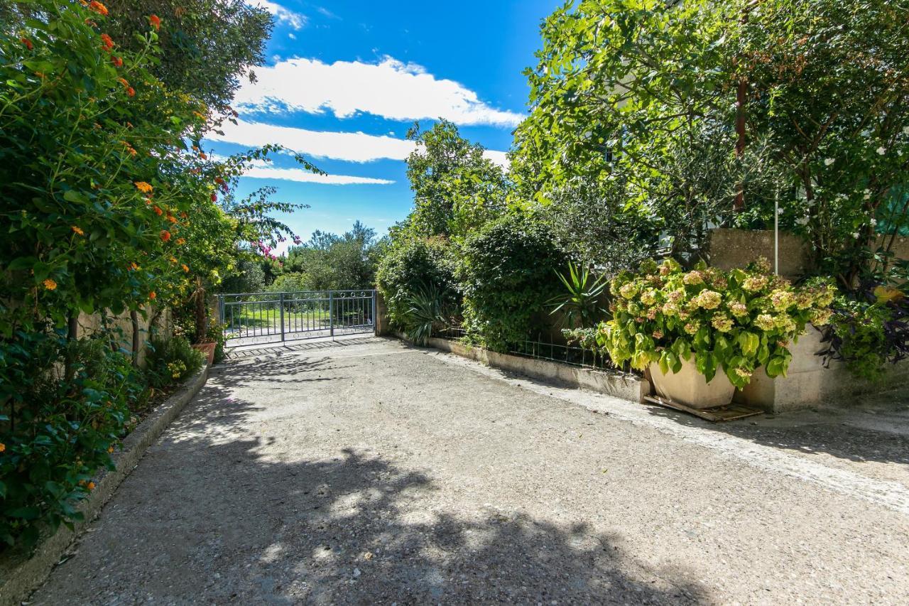 Apartments With A Parking Space Gradac, Makarska - 14708 ภายนอก รูปภาพ
