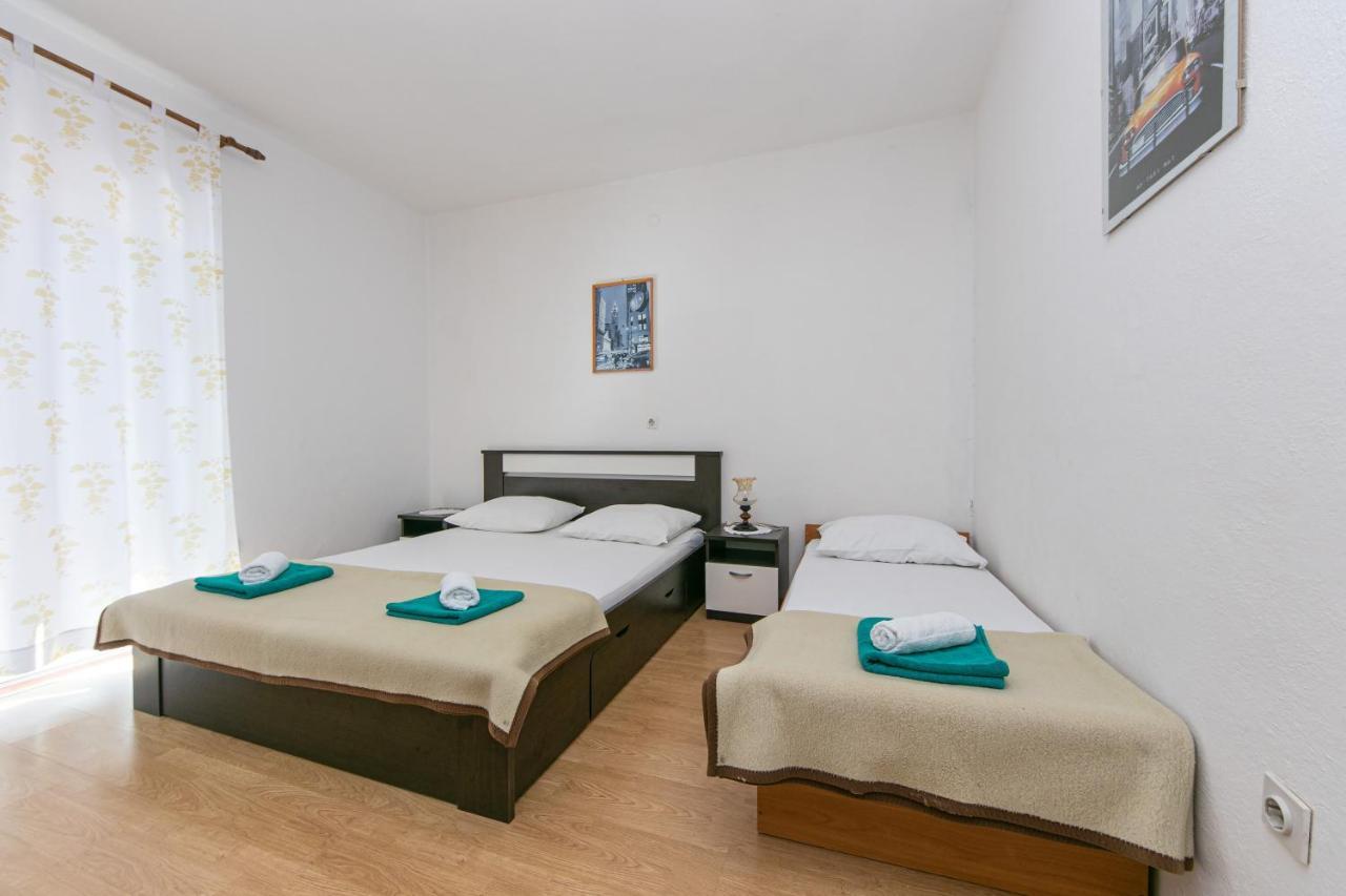Apartments With A Parking Space Gradac, Makarska - 14708 ภายนอก รูปภาพ